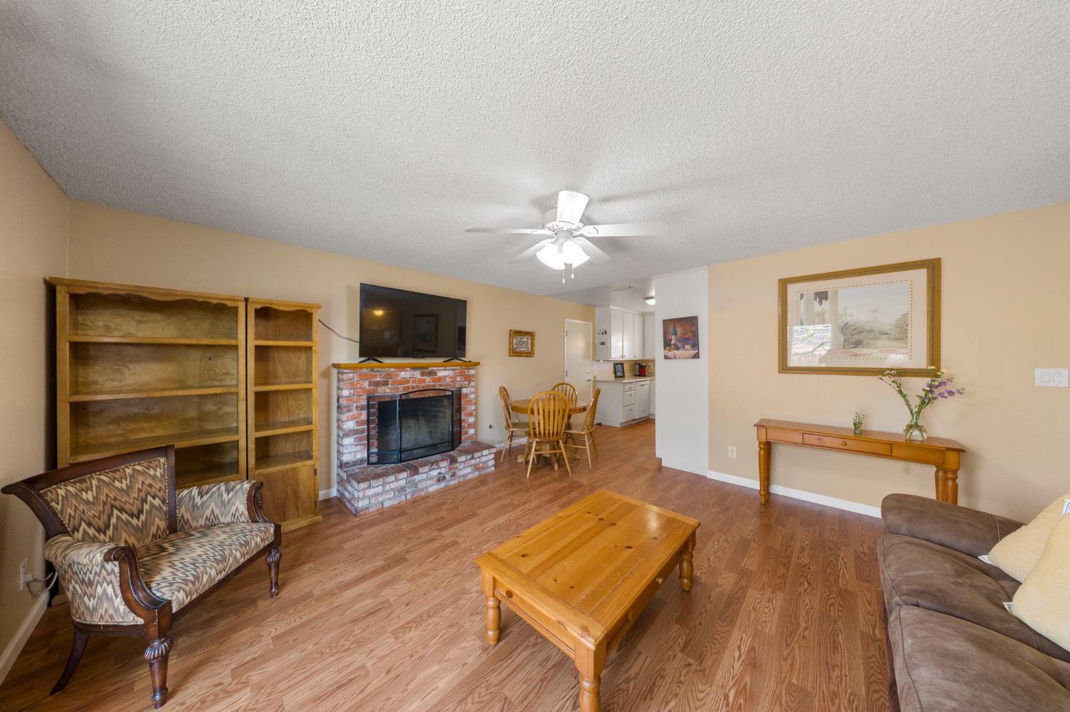 1391 S Orange St, Turlock, CA 95380