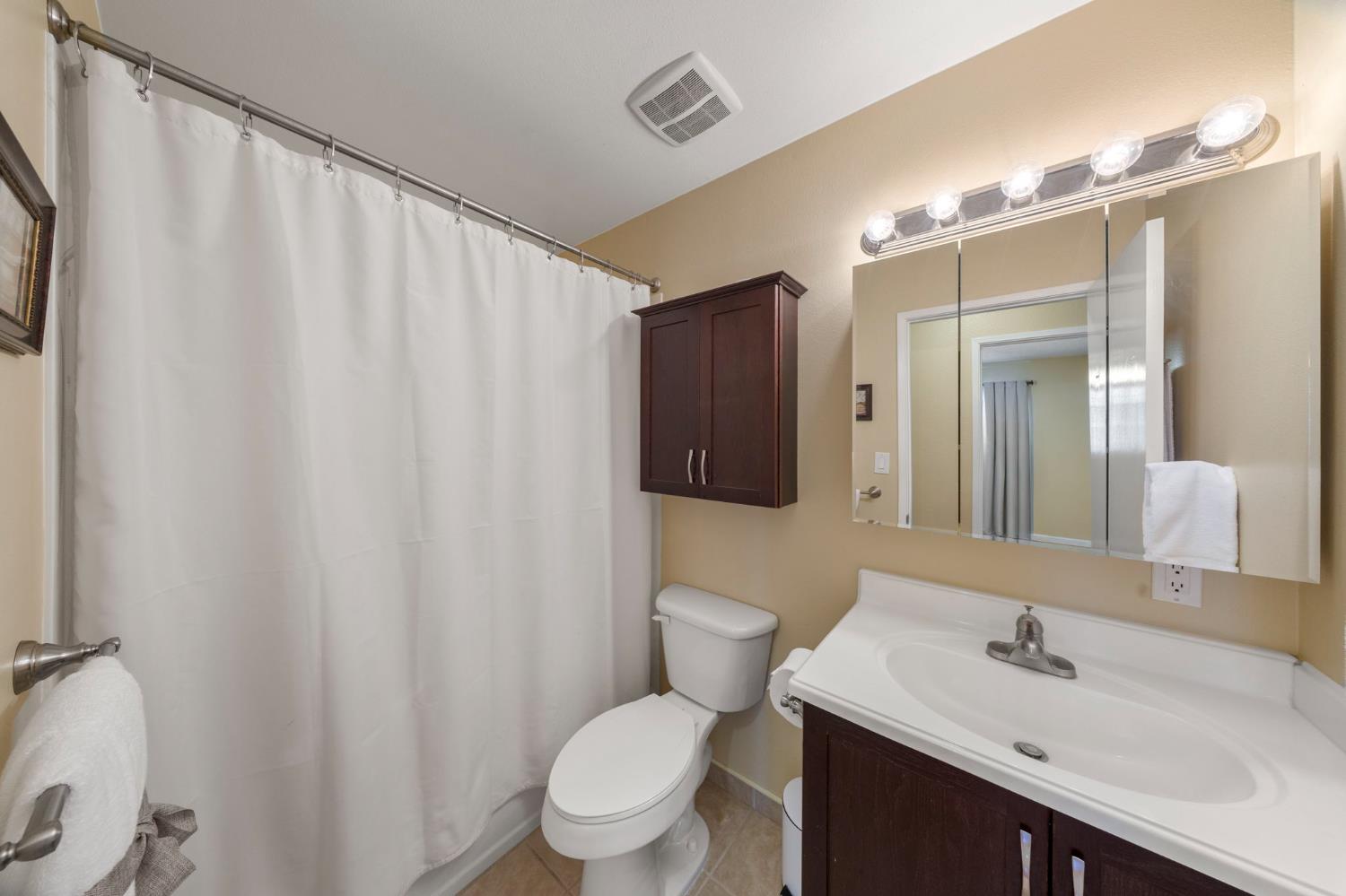 1391 S Orange St, Turlock, CA 95380