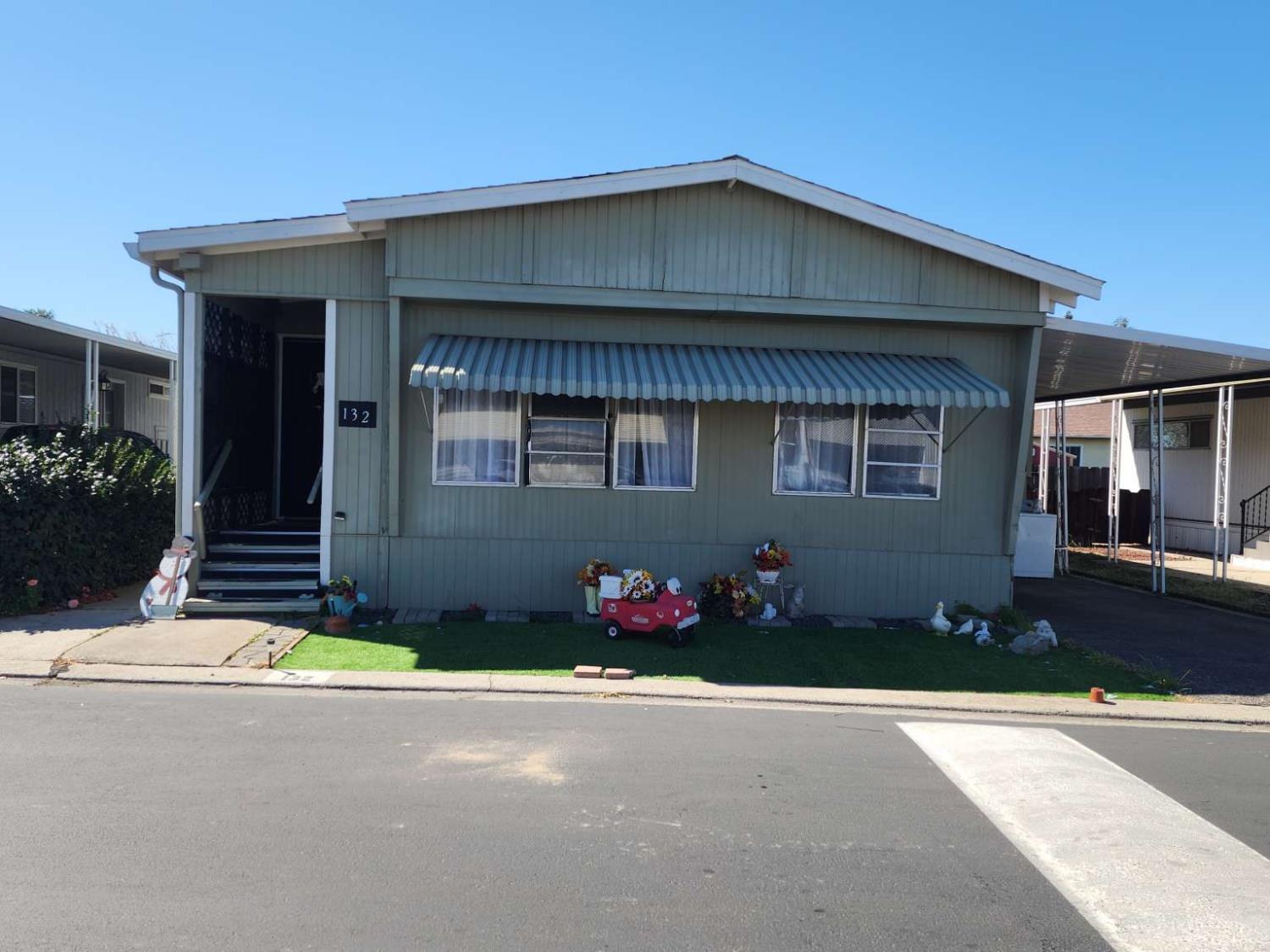 2505 Jackson Ave #132, Escalon, CA 95320