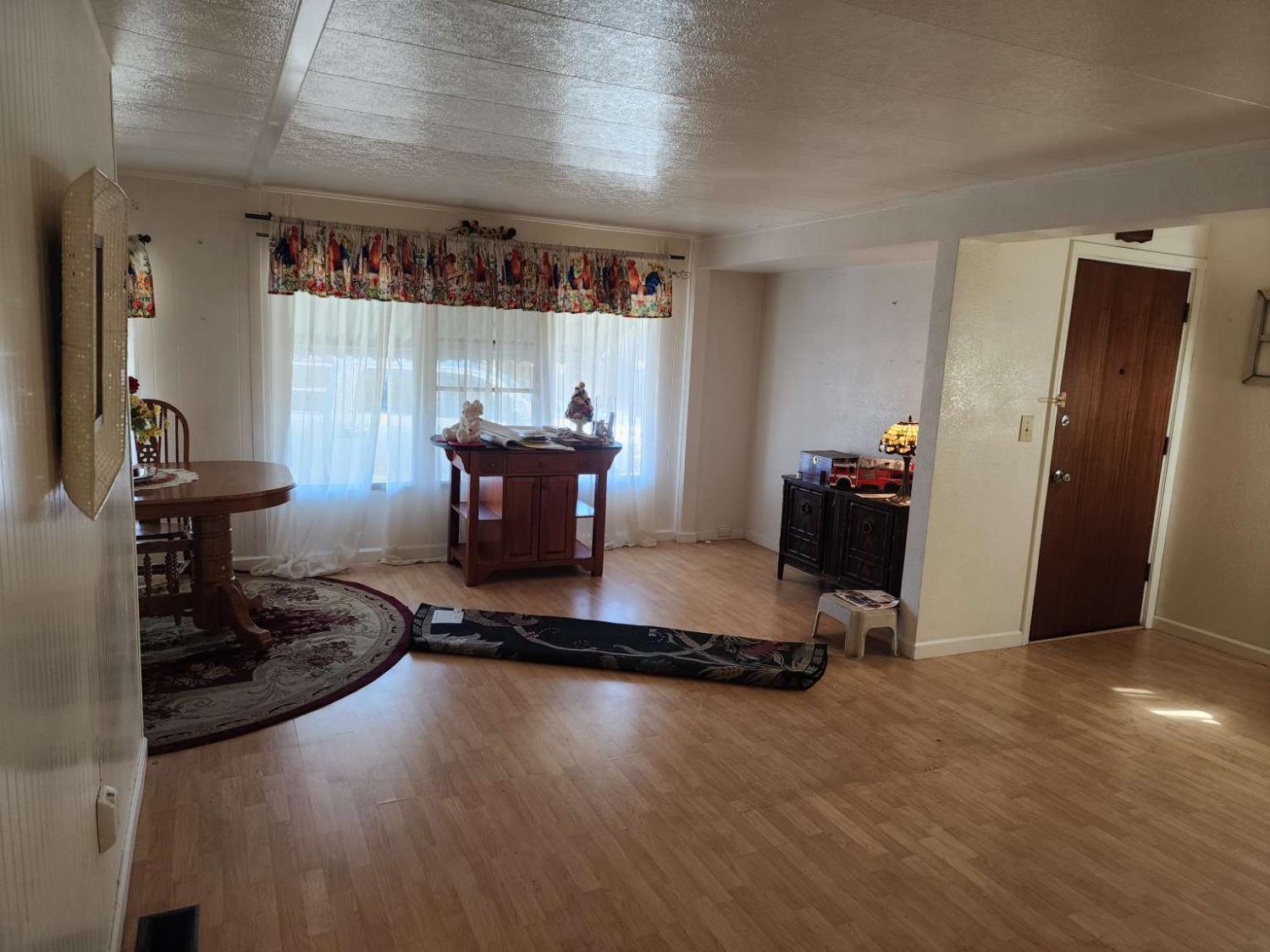 2505 Jackson Ave #132, Escalon, CA 95320