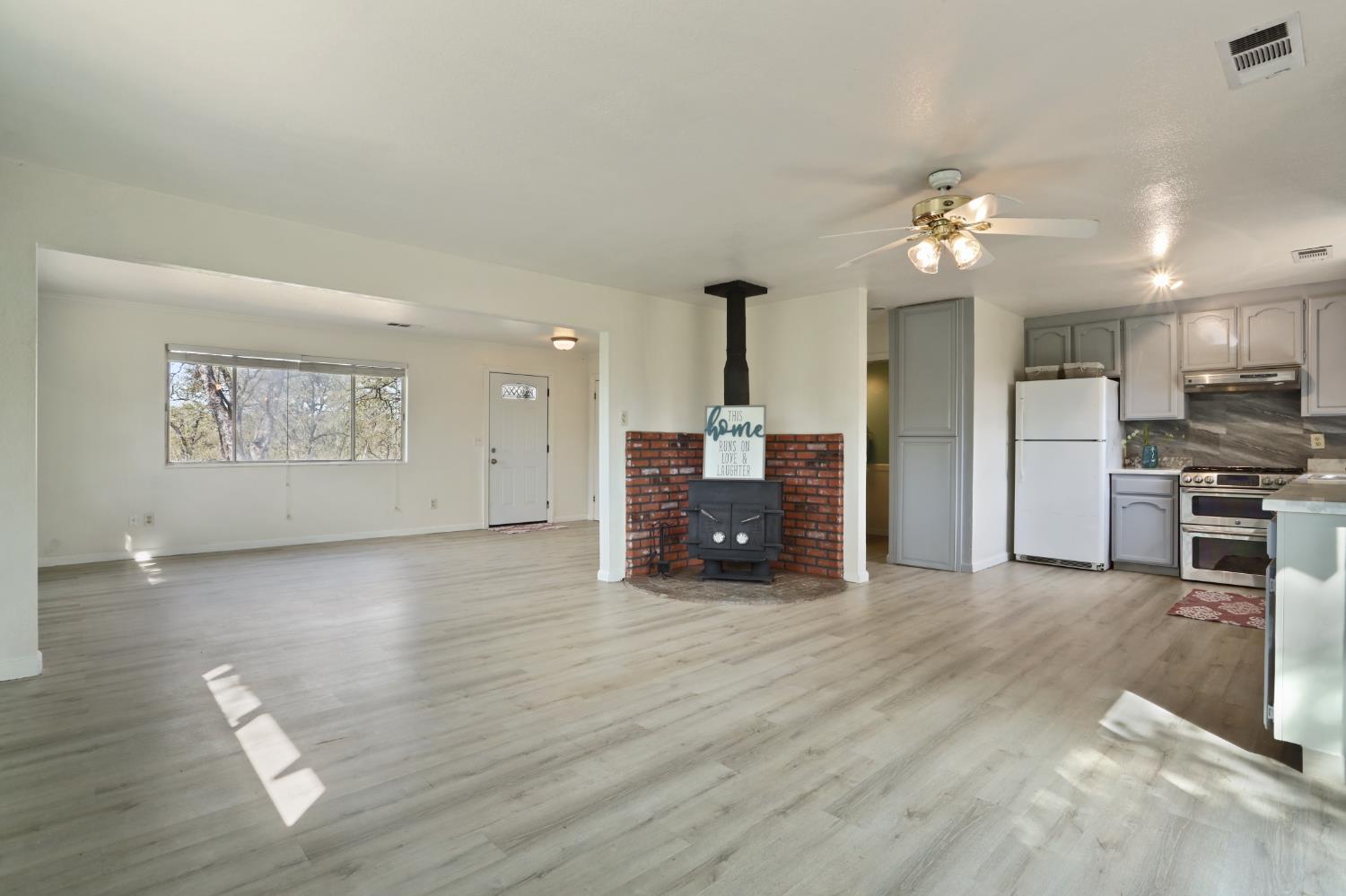 4896 Chuckwagon Dr #A, B, Copperopolis, CA 95228