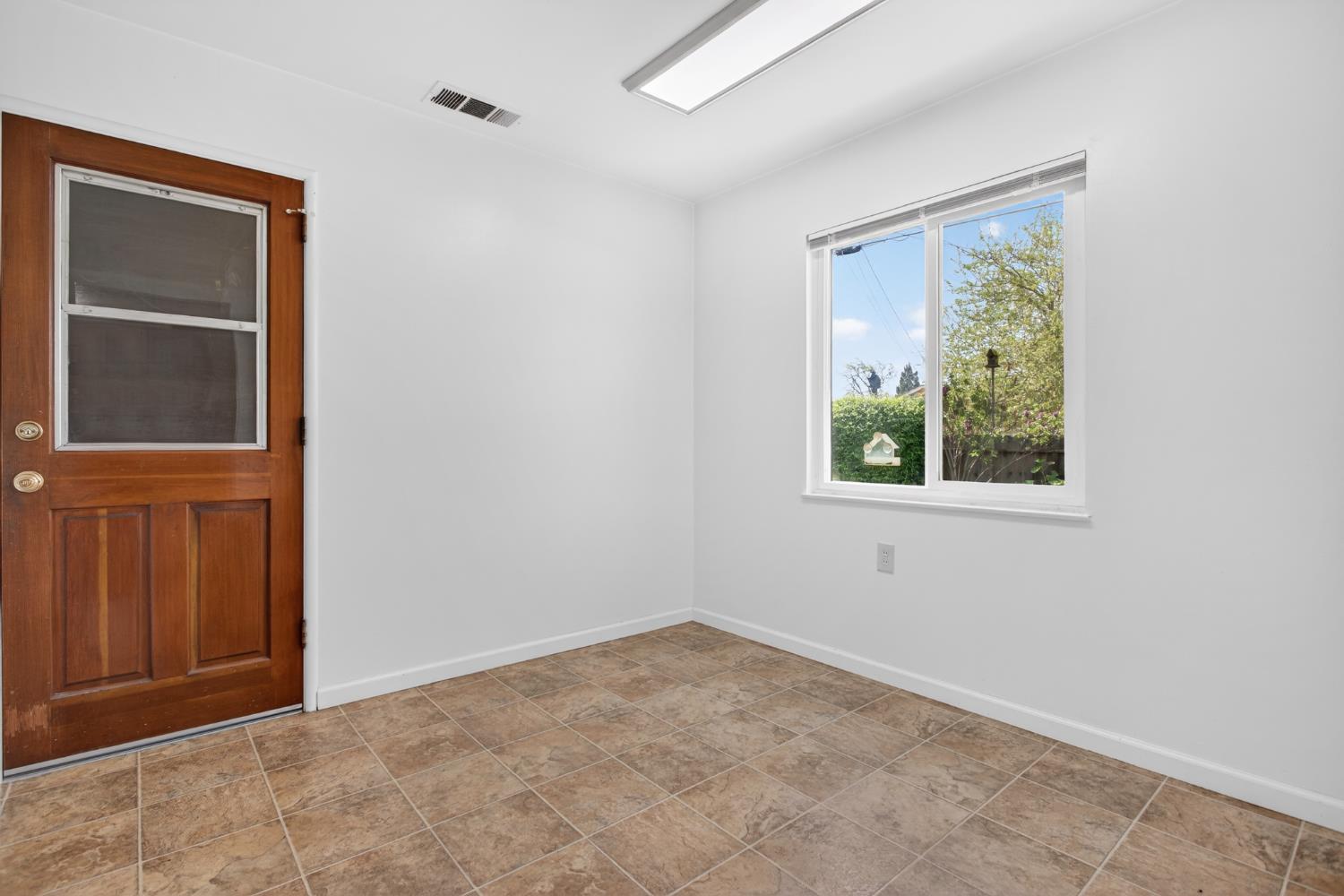 2205 Tully Rd, Modesto, CA 95350