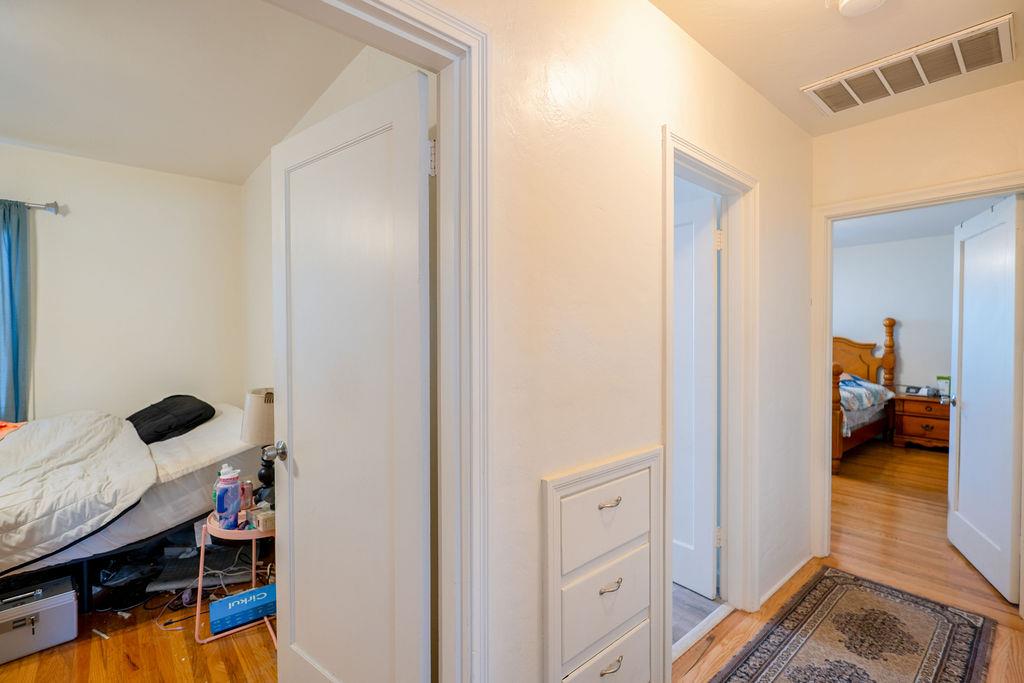 915 La Loma Ave, Modesto, CA 95354