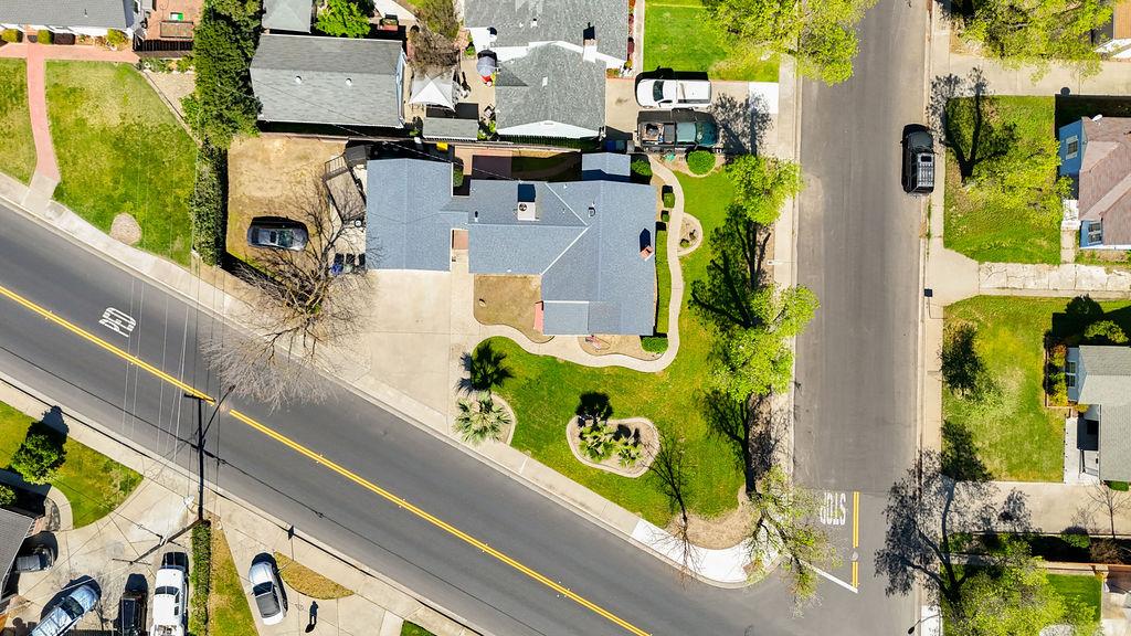 915 La Loma Ave, Modesto, CA 95354