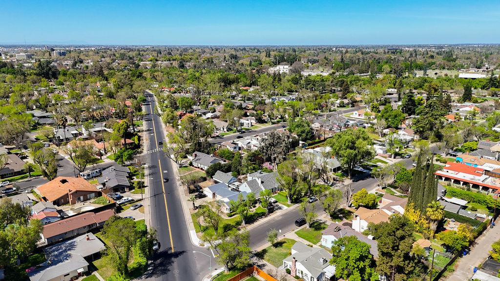 915 La Loma Ave, Modesto, CA 95354