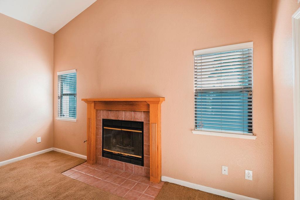 2808 Canyon Dr, Modesto, CA 95351