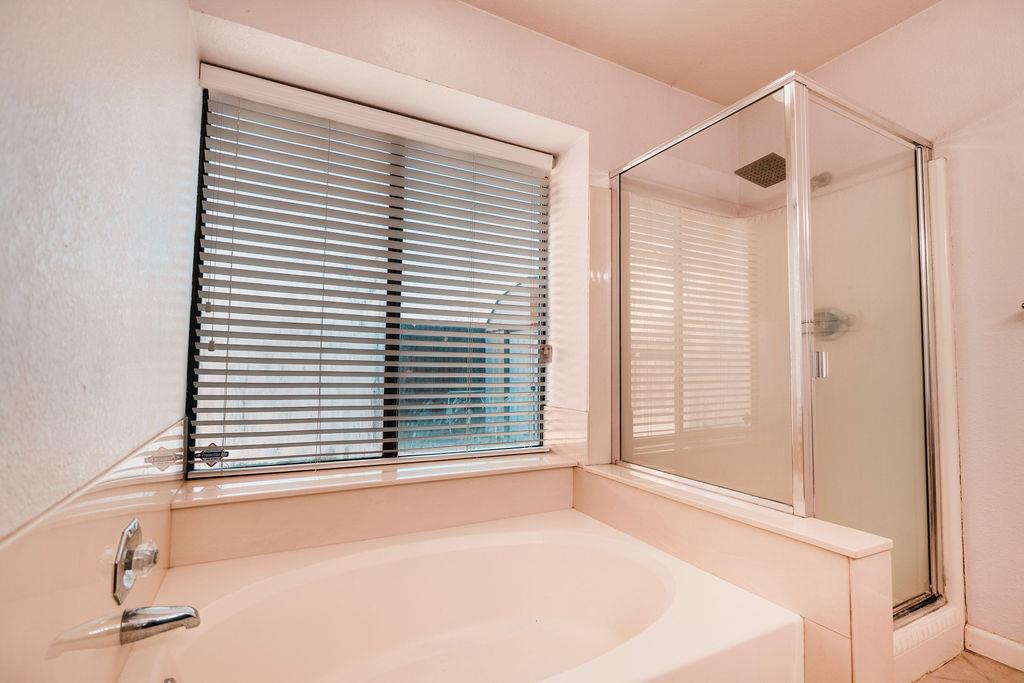 2808 Canyon Dr, Modesto, CA 95351