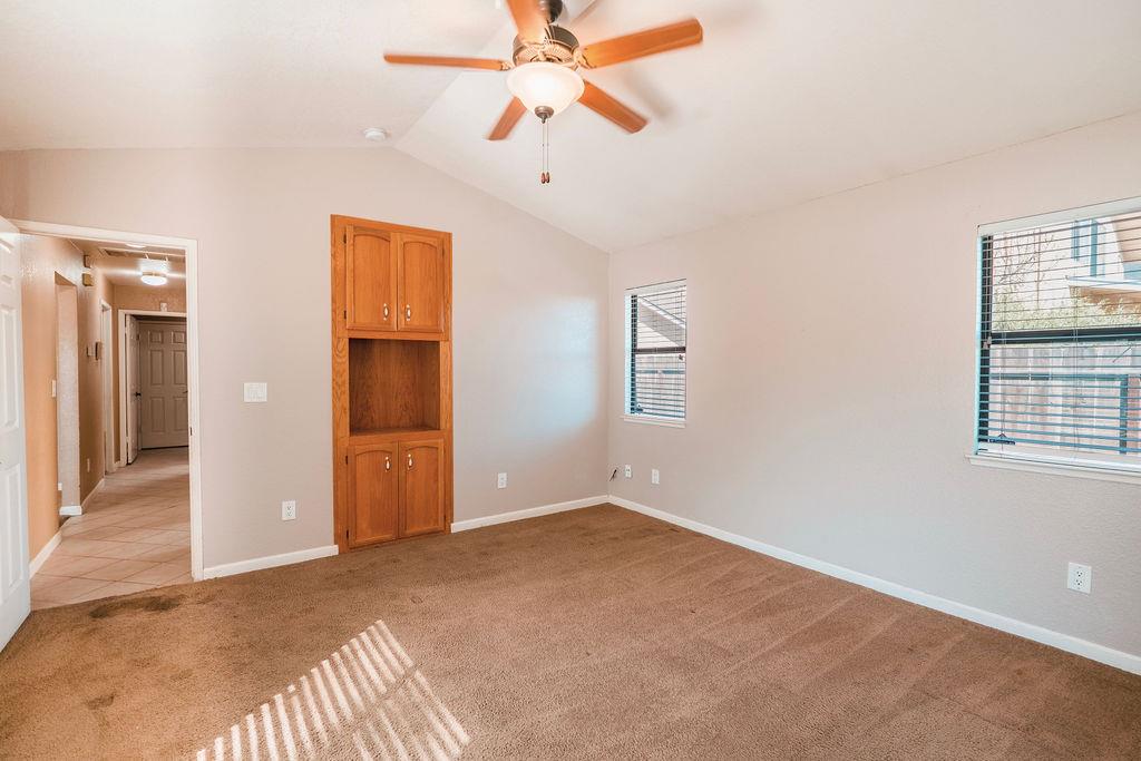 2808 Canyon Dr, Modesto, CA 95351