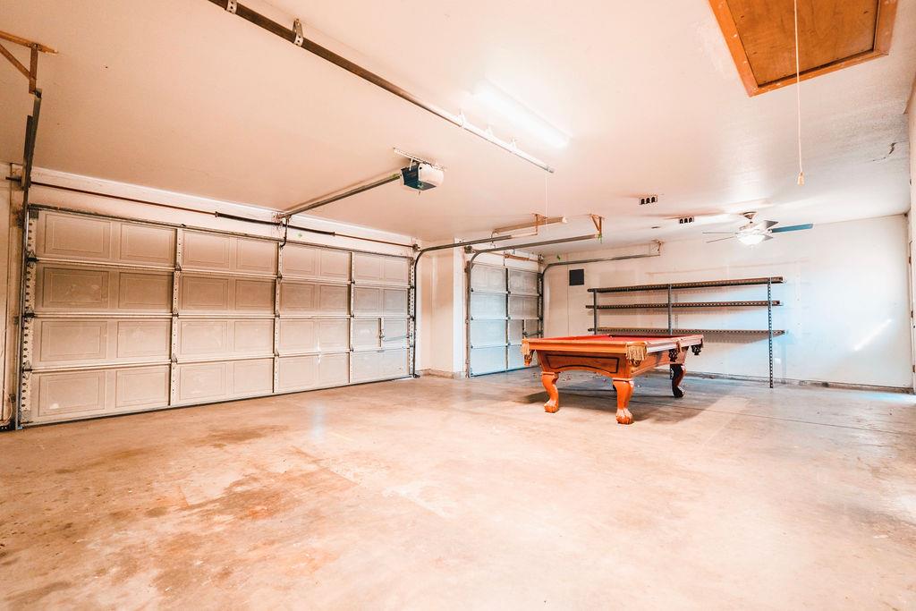 2808 Canyon Dr, Modesto, CA 95351