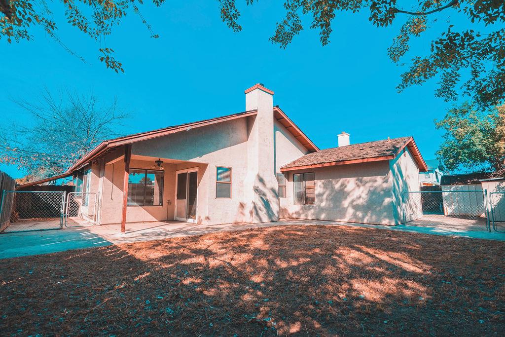 2808 Canyon Dr, Modesto, CA 95351