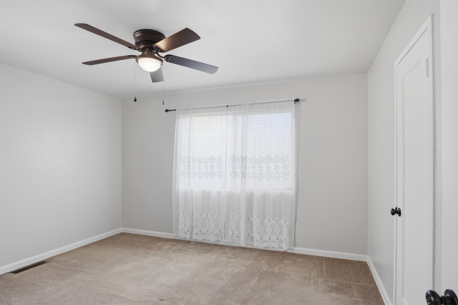 1438 Cahill Ave, Turlock, CA 95380