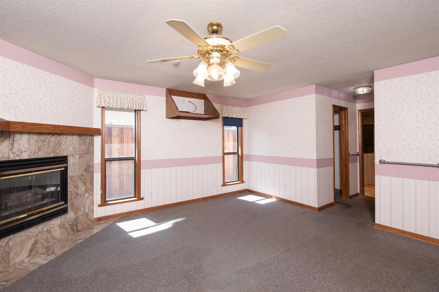 2063 Justice Ct, Turlock, CA 95382