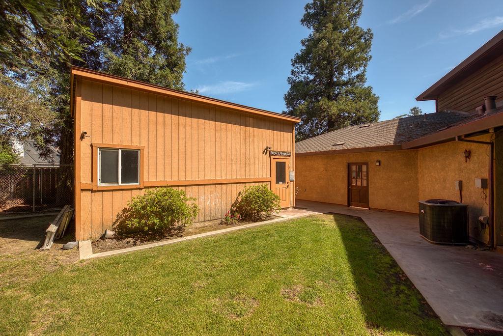 2063 Justice Ct, Turlock, CA 95382