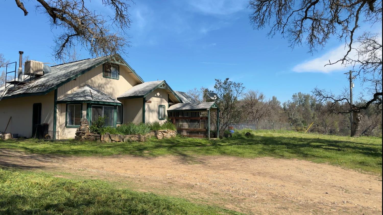 4091 Old Highway, Mariposa, CA 95338