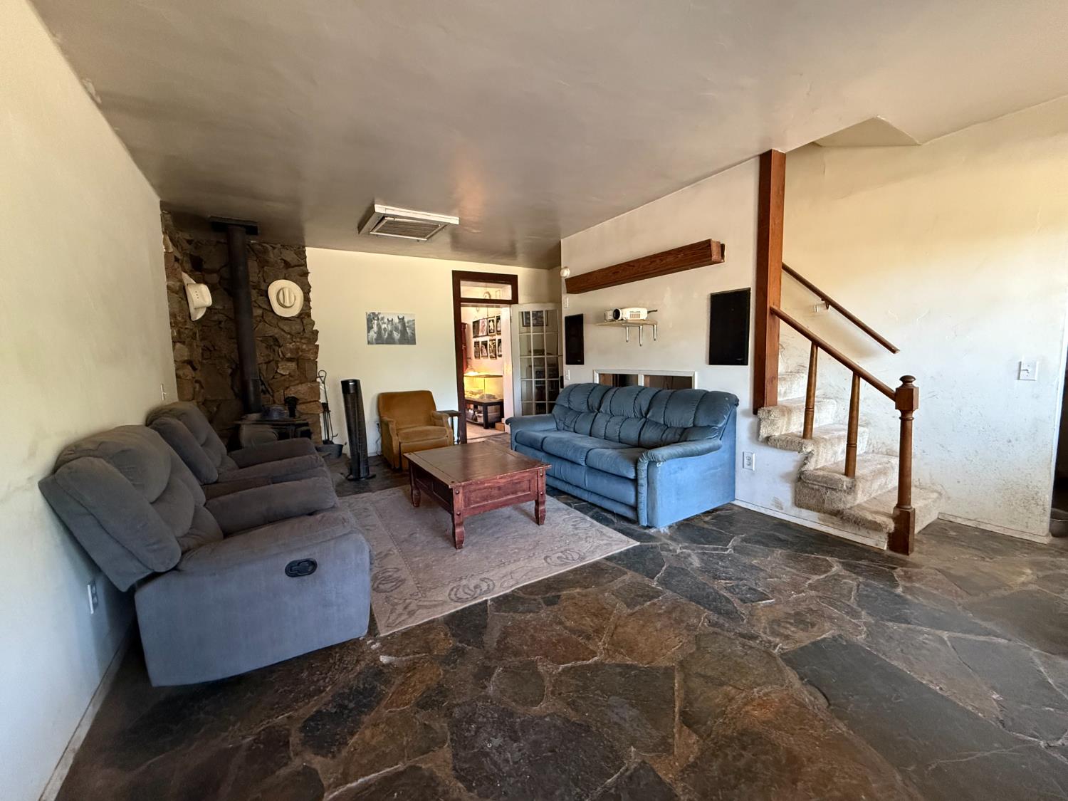 4091 Old Highway, Mariposa, CA 95338