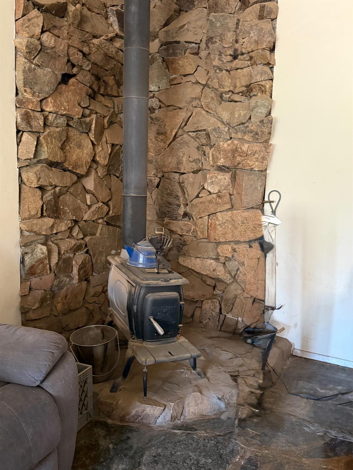 4091 Old Highway, Mariposa, CA 95338