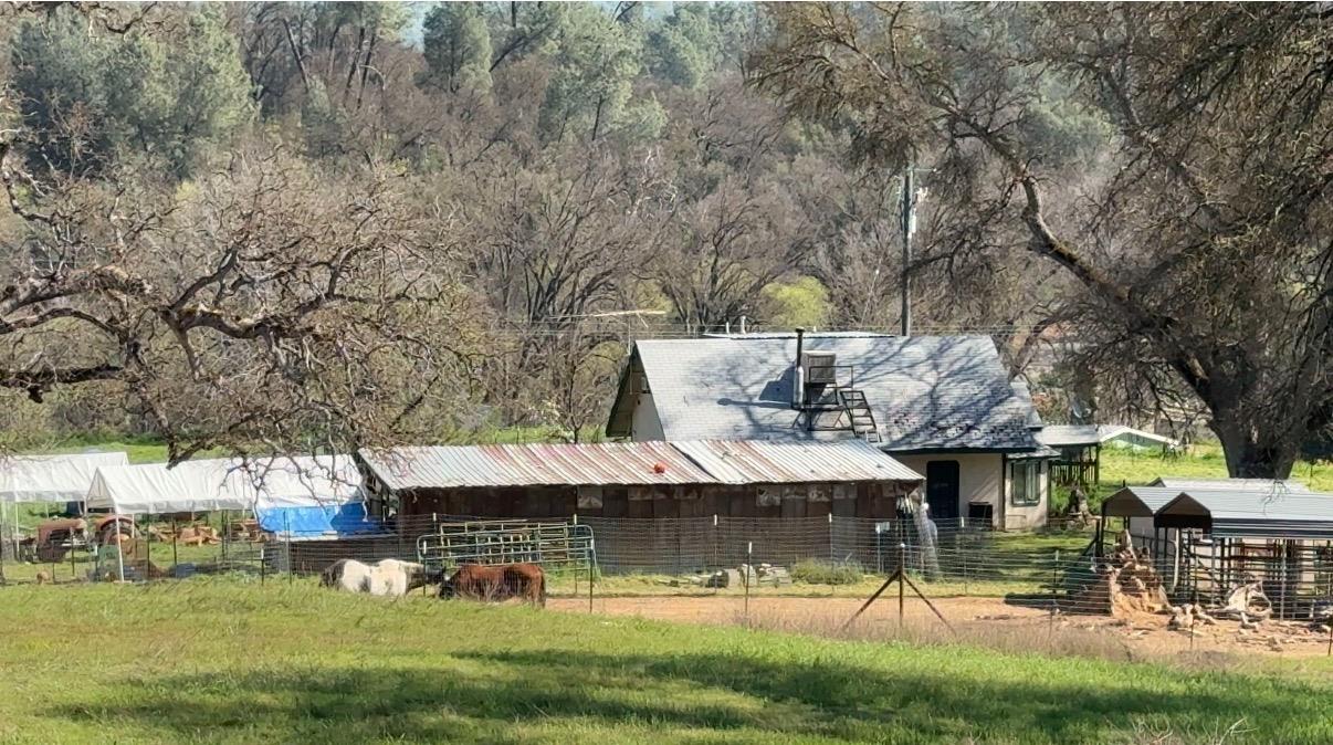 4091 Old Highway, Mariposa, CA 95338