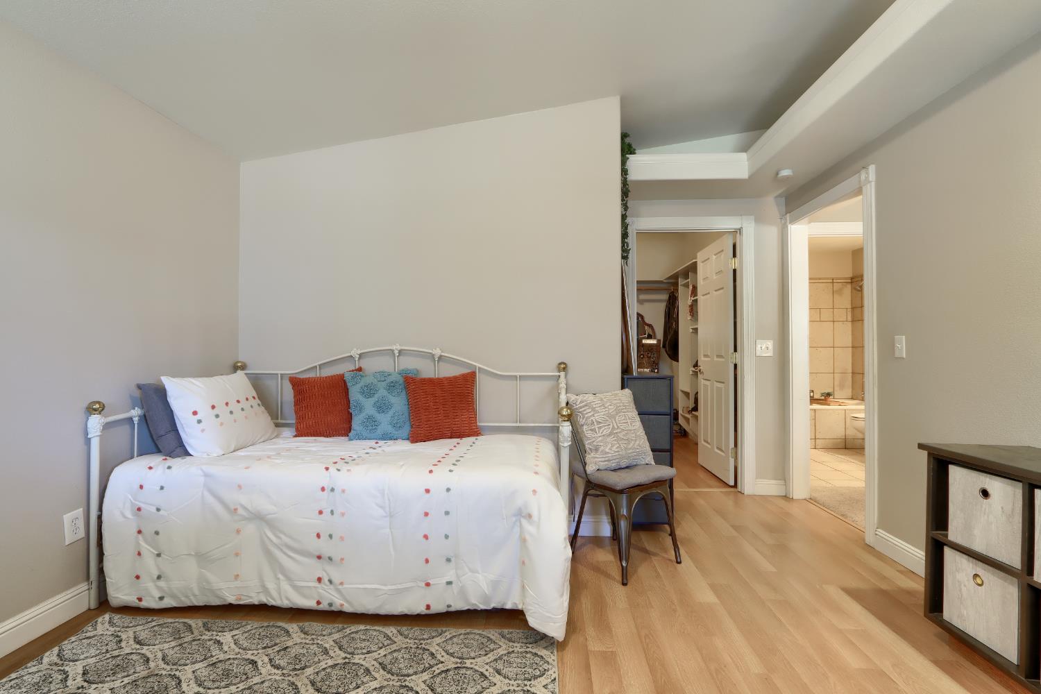 4421 Scrubby Oak Dr, Mariposa, CA 95338