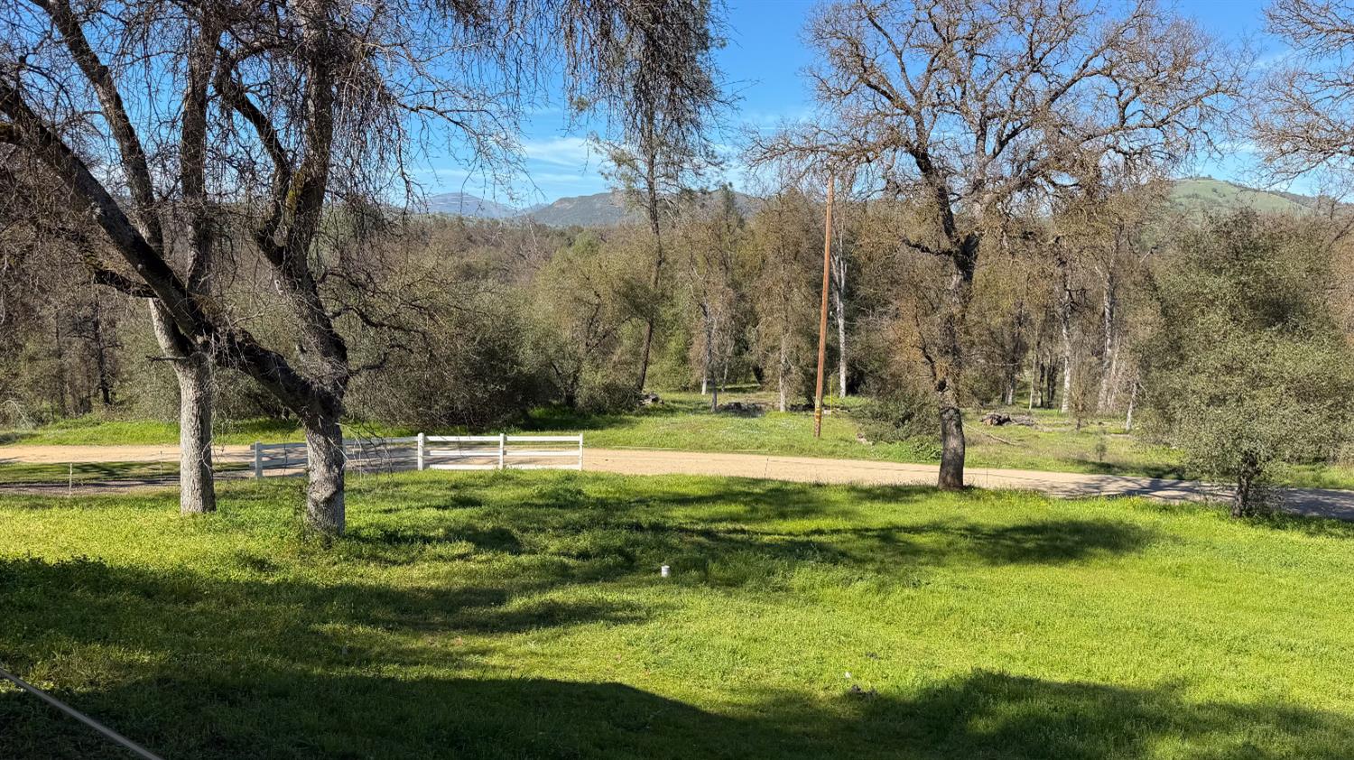 4421 Scrubby Oak Dr, Mariposa, CA 95338