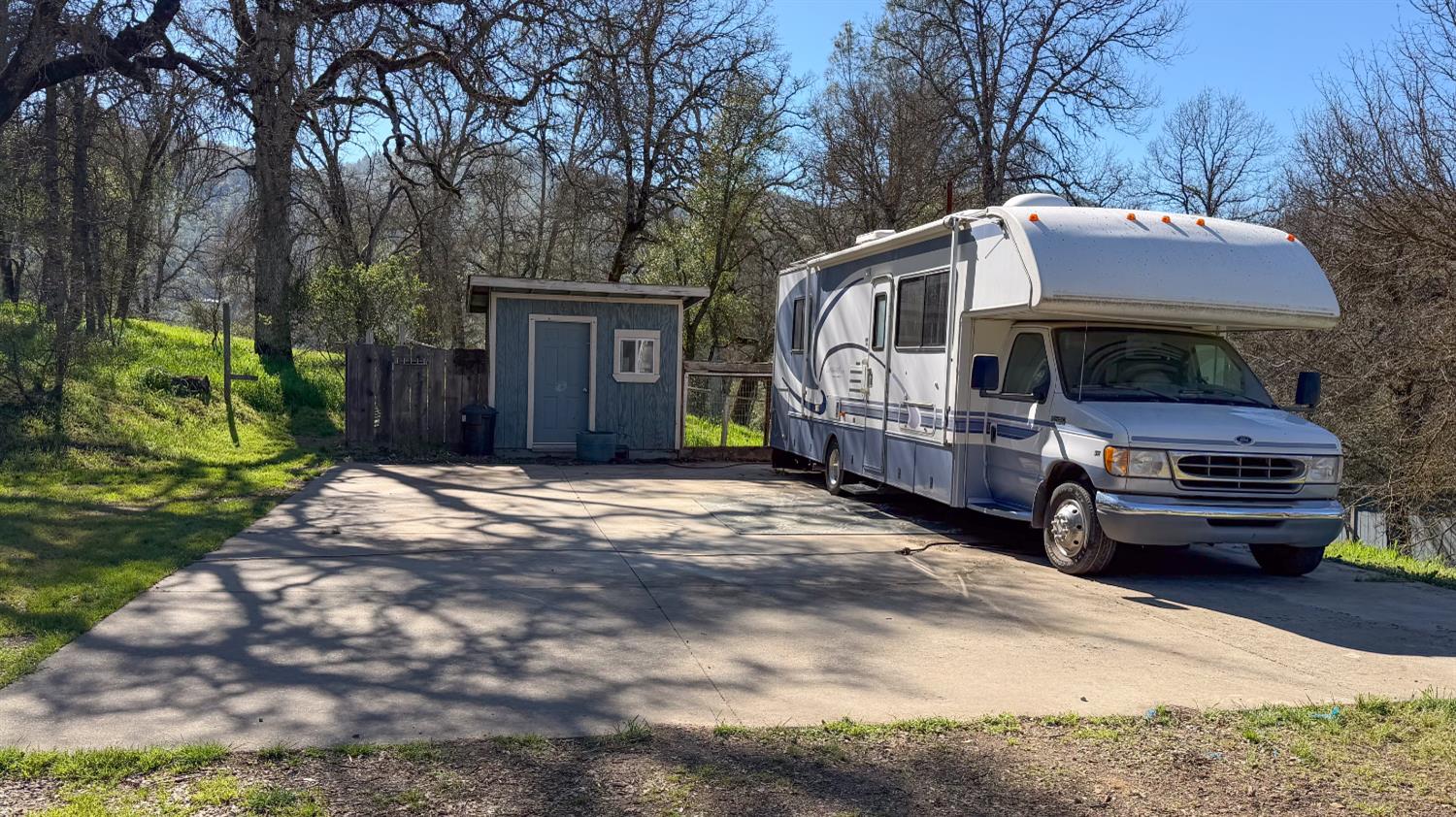4421 Scrubby Oak Dr, Mariposa, CA 95338
