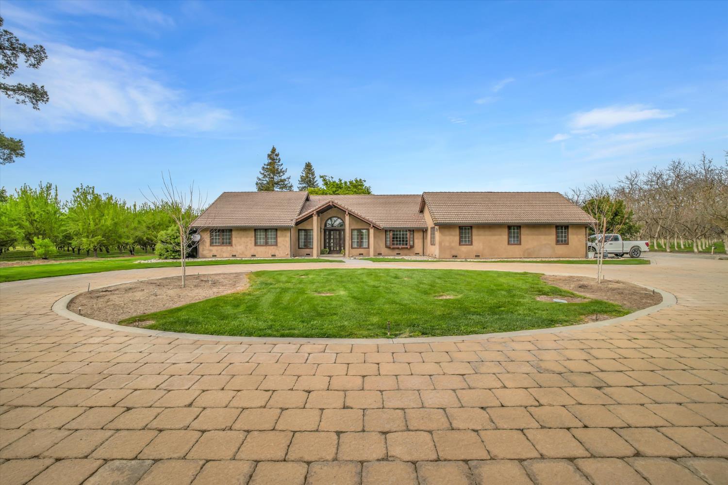 17230 E Franscella Ln, Ripon, CA 95366