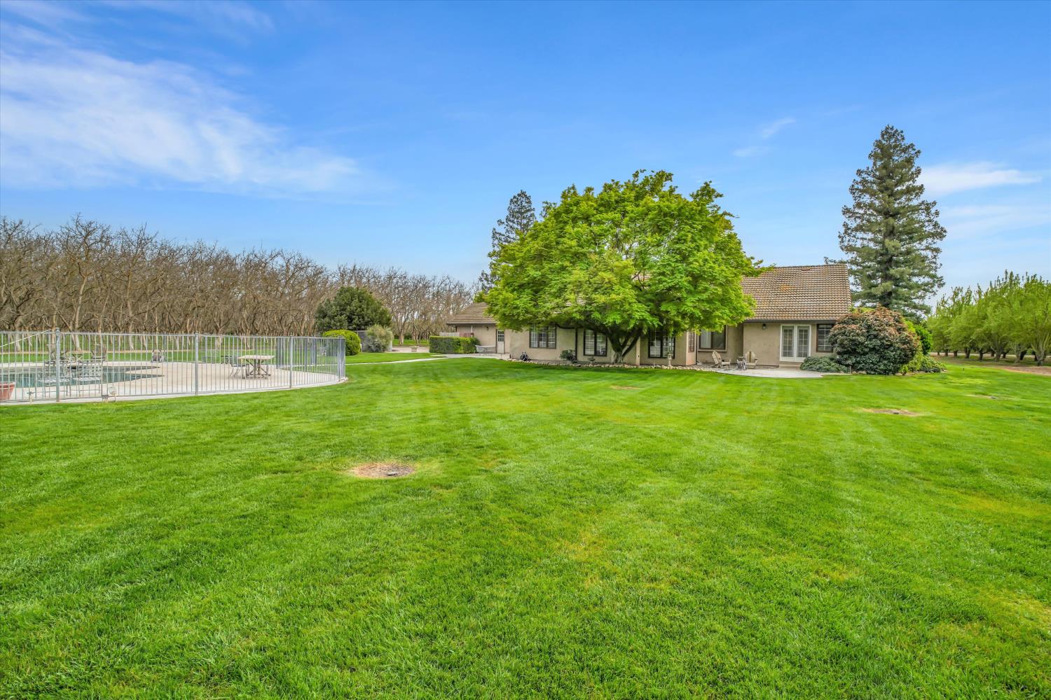 17230 E Franscella Ln, Ripon, CA 95366