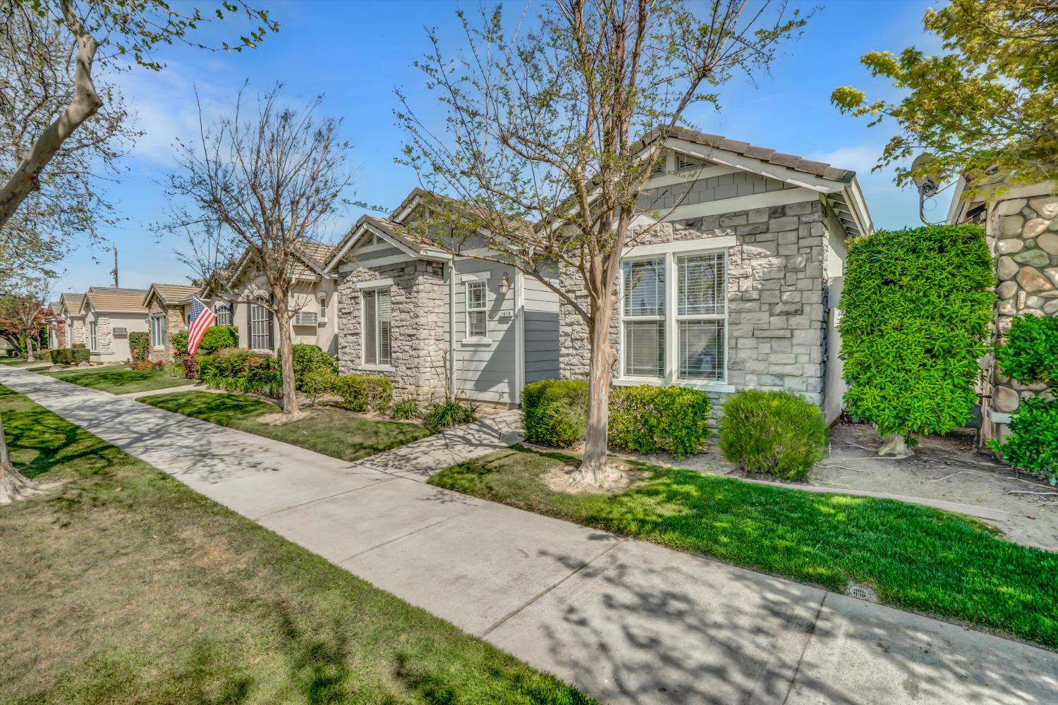 1678 Calhoun Ave, Ripon, CA 95366