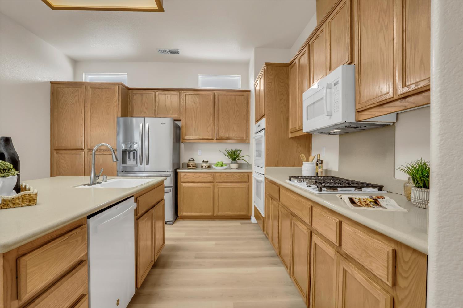 1678 Calhoun Ave, Ripon, CA 95366