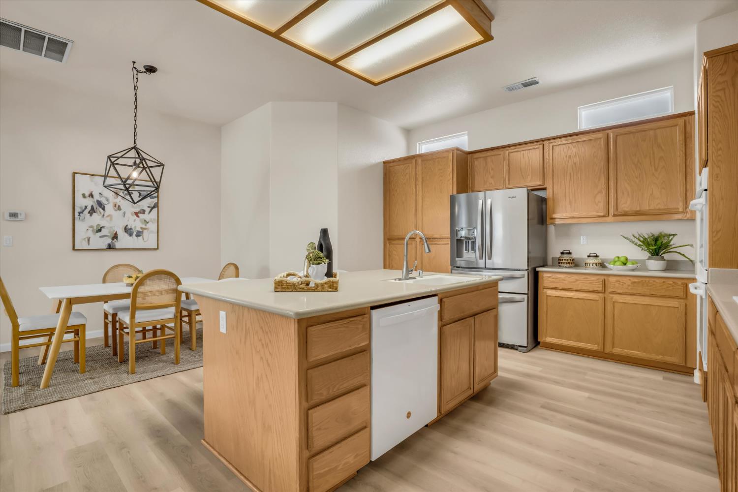 1678 Calhoun Ave, Ripon, CA 95366