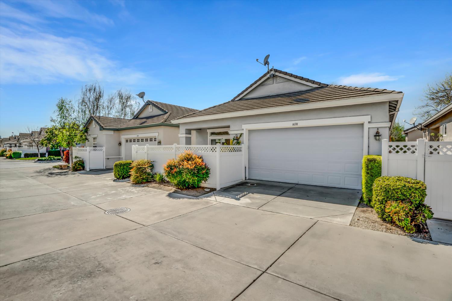 1678 Calhoun Ave, Ripon, CA 95366