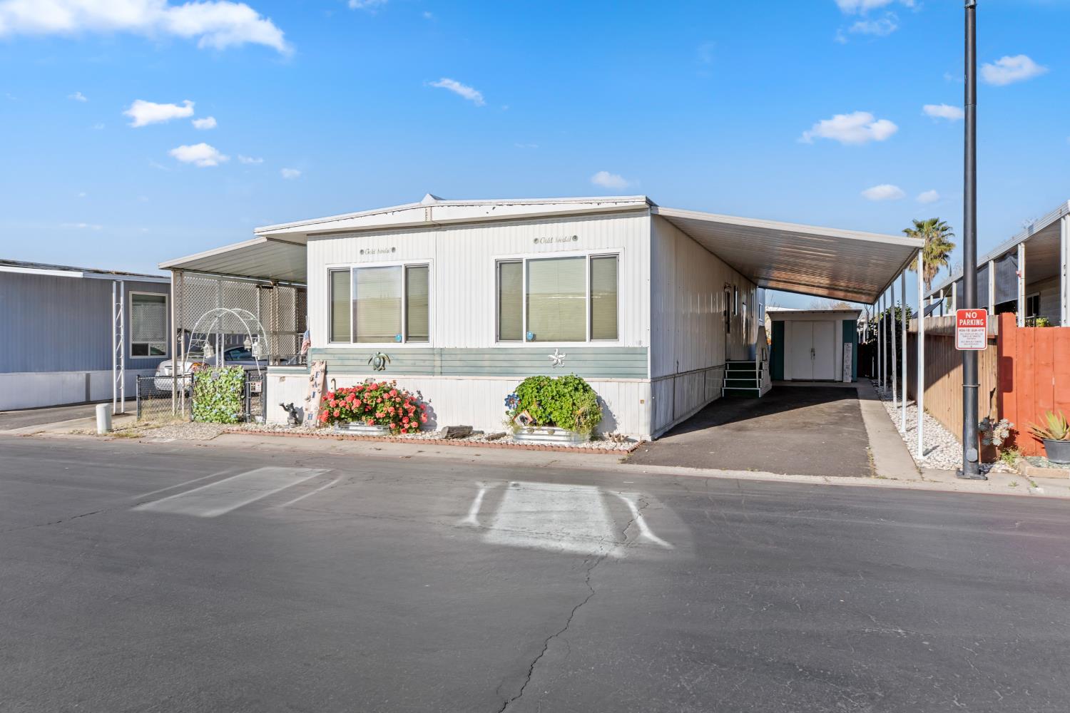 2845 E Hatch Rd #68, Modesto, CA 95351