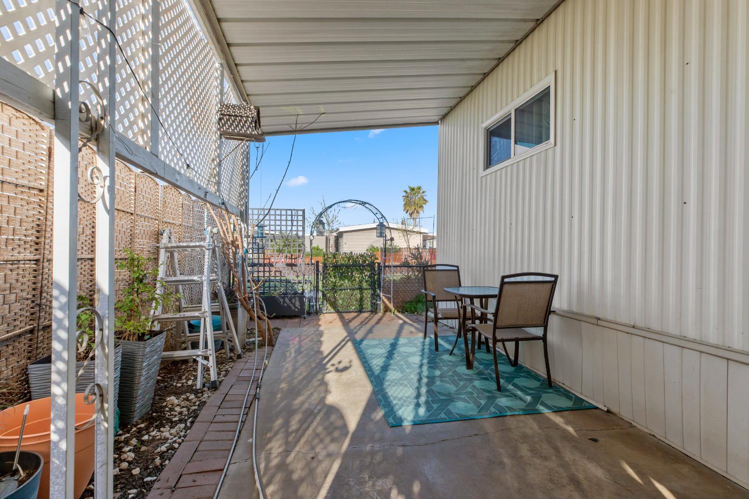 2845 E Hatch Rd #68, Modesto, CA 95351