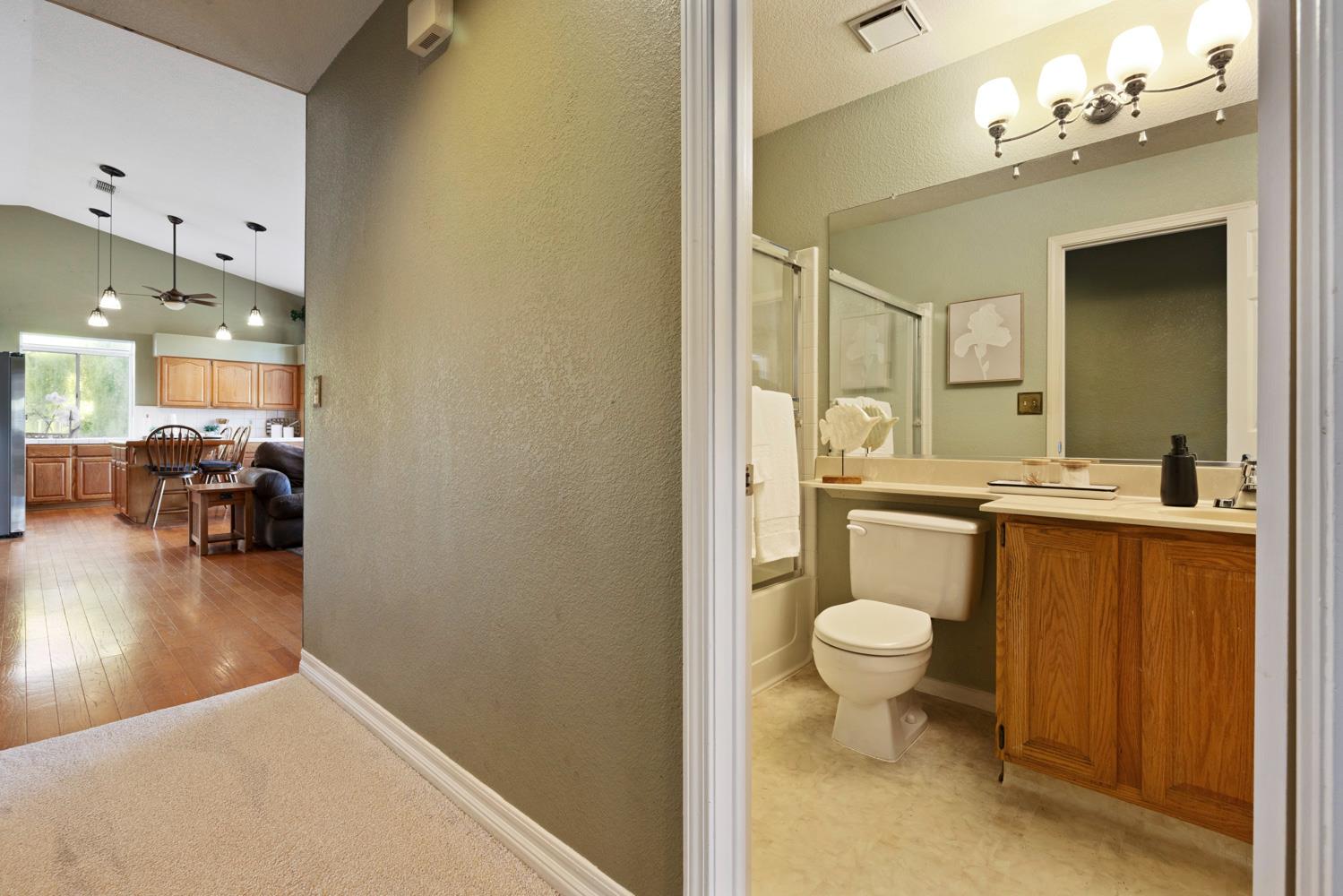 11317 Wild Oak Dr, Oakdale, CA 95361