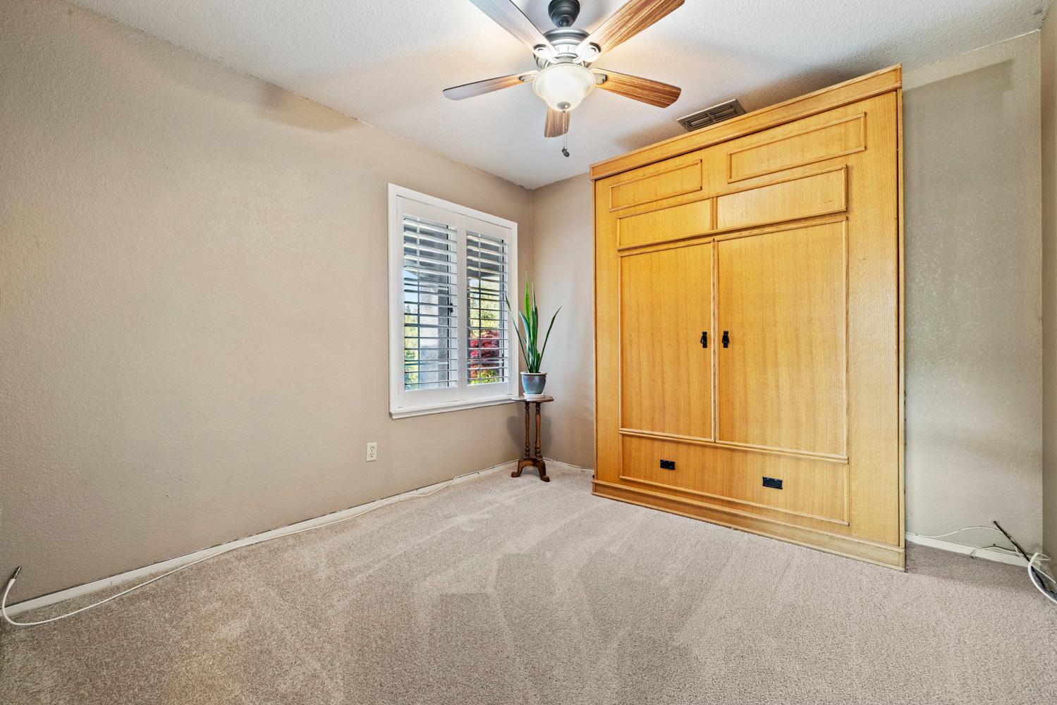 11317 Wild Oak Dr, Oakdale, CA 95361