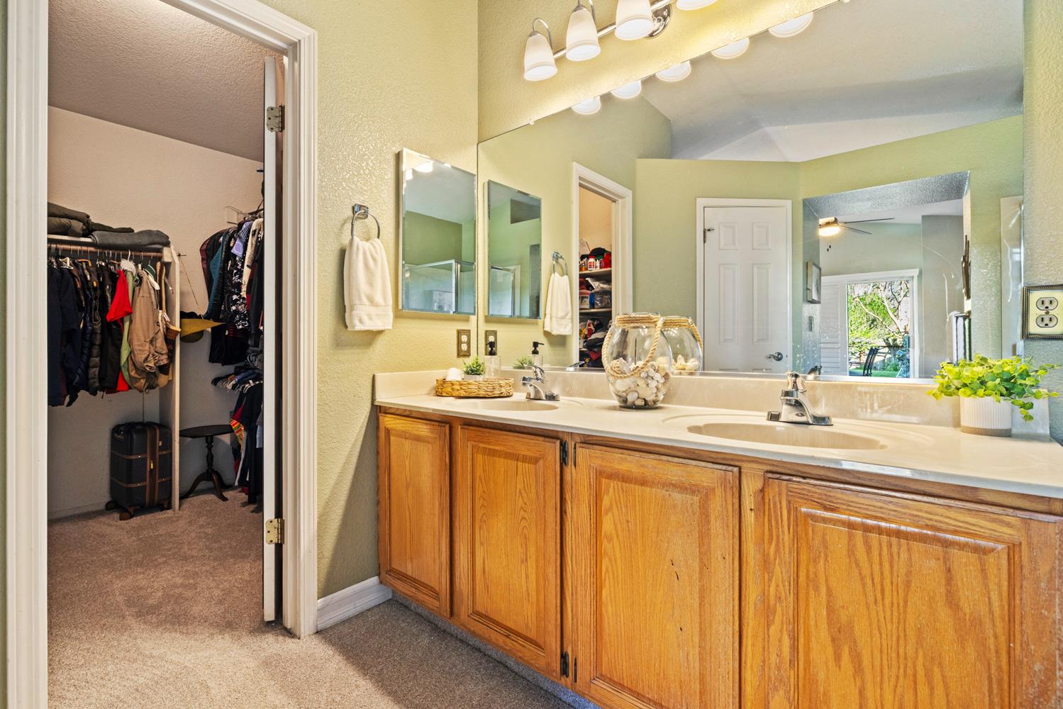 11317 Wild Oak Dr, Oakdale, CA 95361