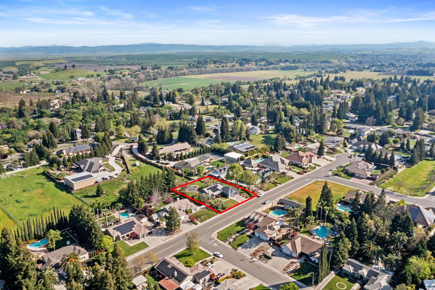 11317 Wild Oak Dr, Oakdale, CA 95361