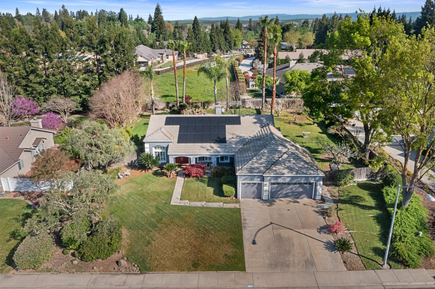 11317 Wild Oak Dr, Oakdale, CA 95361