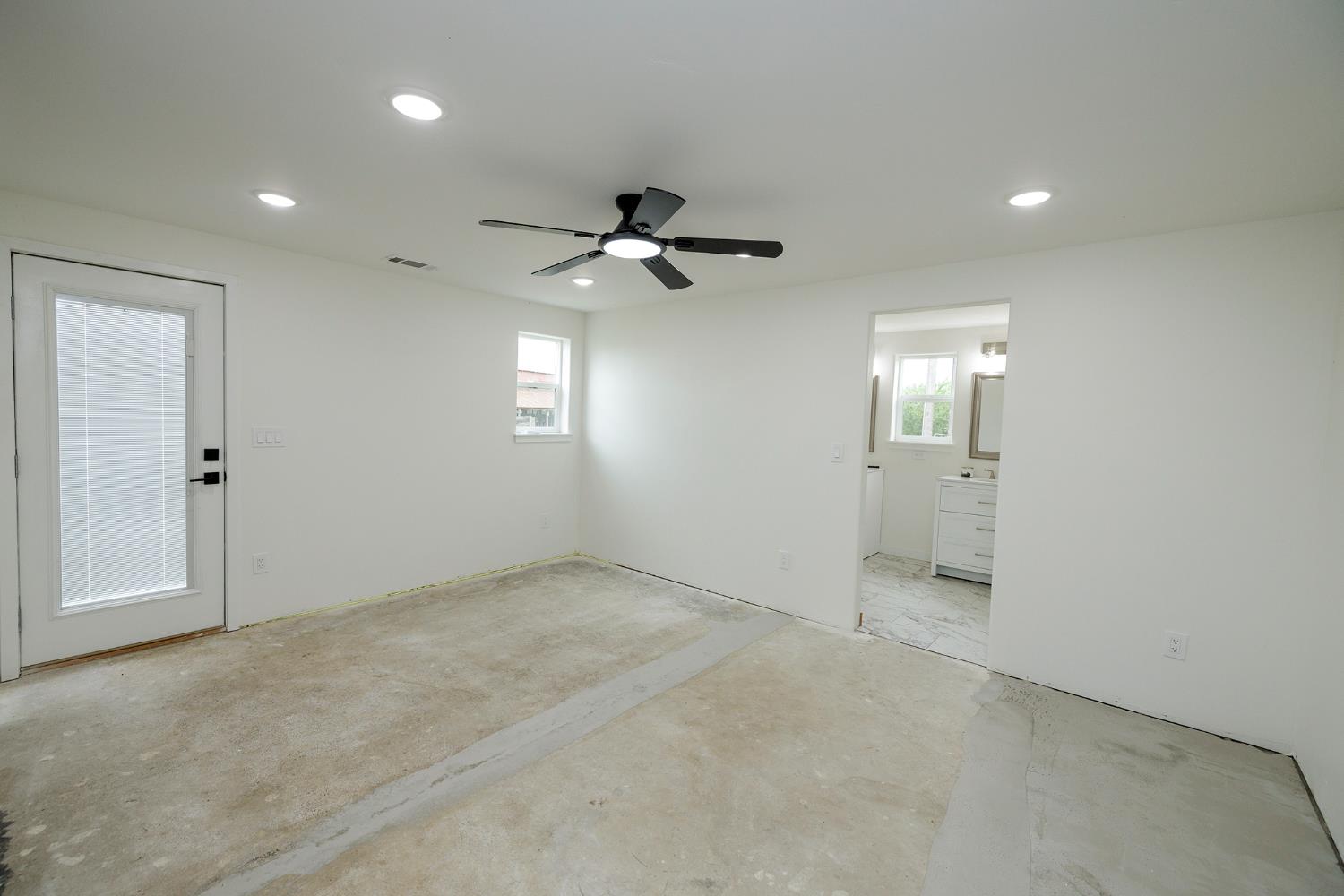 1342 Hickman Rd, Hickman, CA 95323