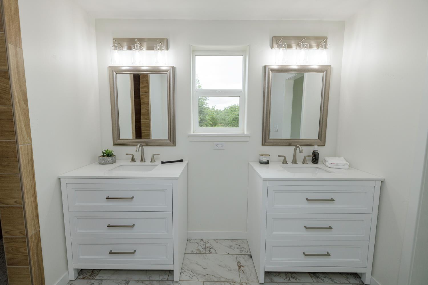 1342 Hickman Rd, Hickman, CA 95323