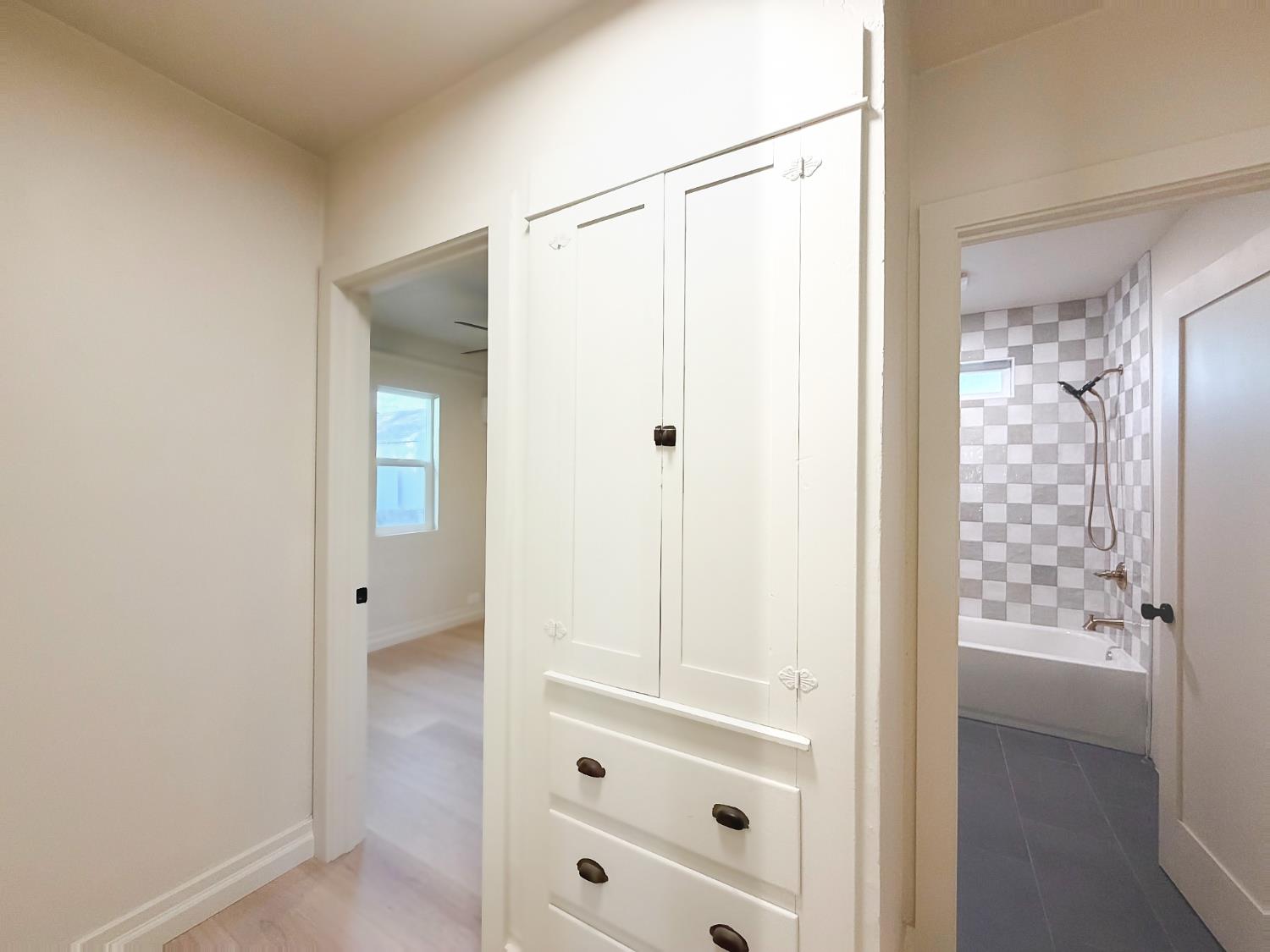 312 C St, Waterford, CA 95386