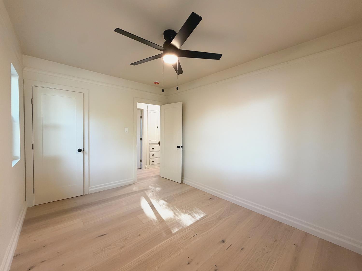 312 C St, Waterford, CA 95386