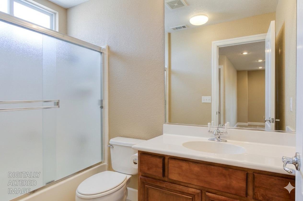 1712 Newhampton Way, Modesto, CA 95355