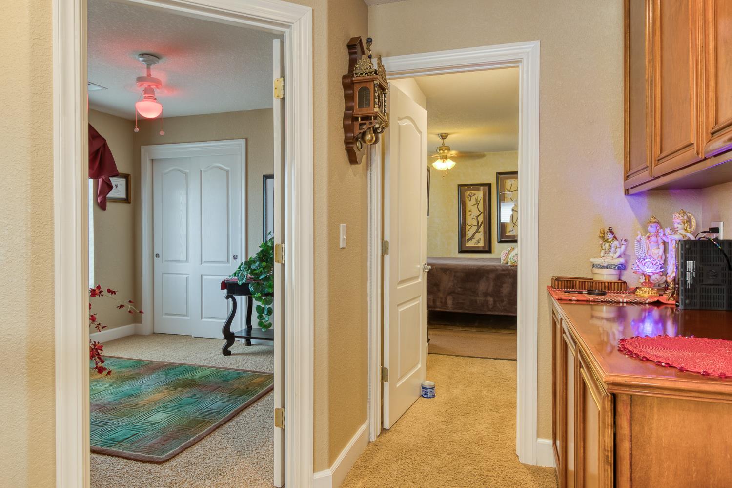 1712 Newhampton Way, Modesto, CA 95355