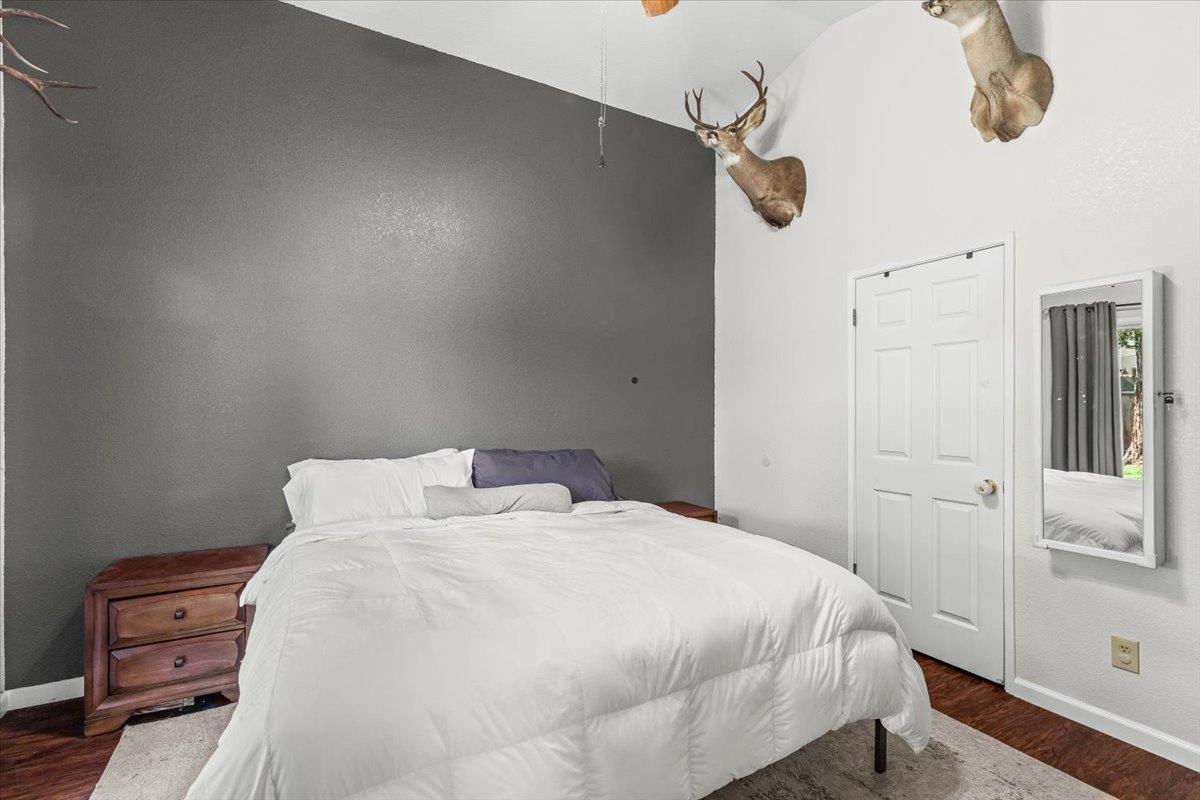 3805 Ellenboro Ave, Modesto, CA 95357