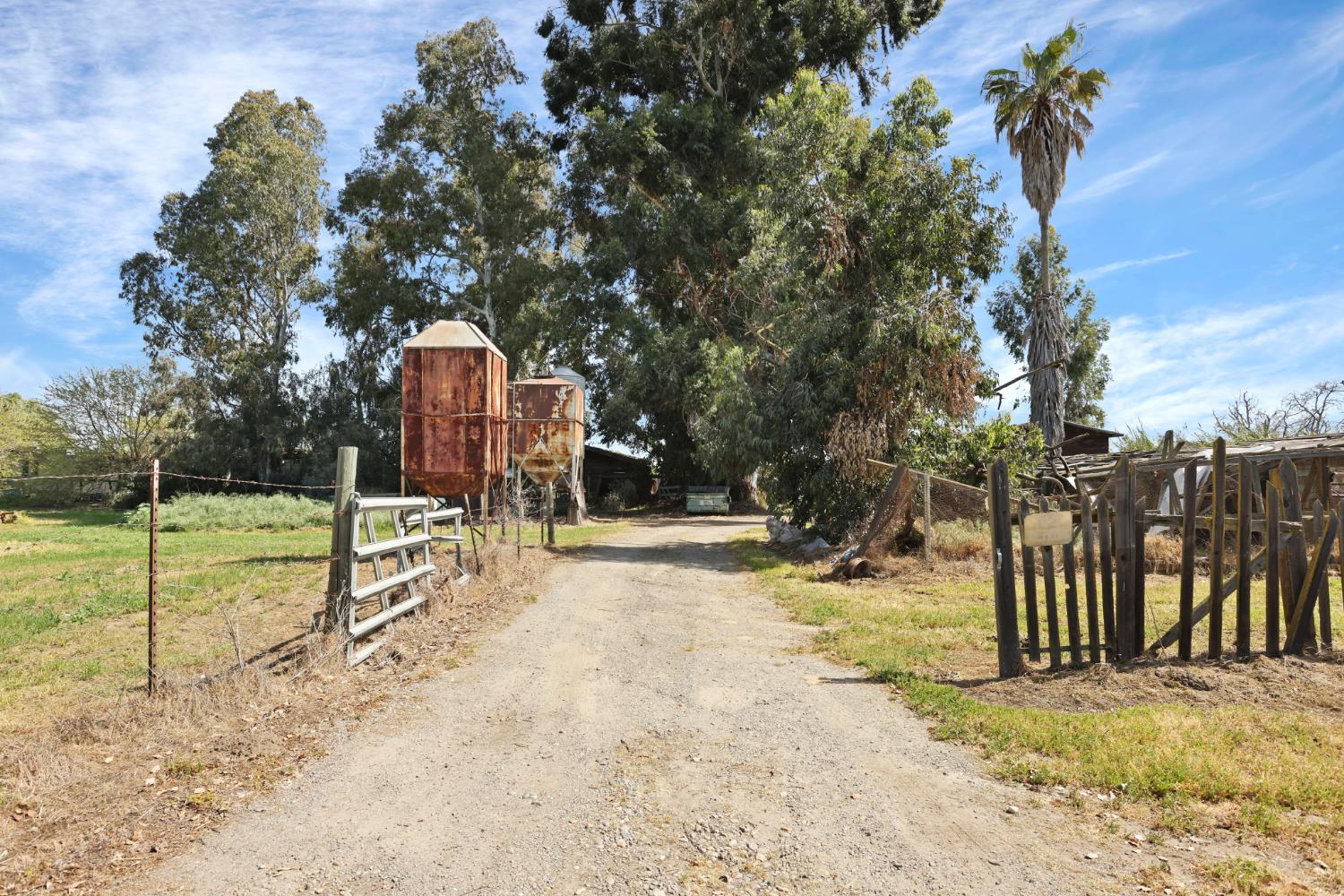 21398 Oleander Ave, Manteca, CA 95337