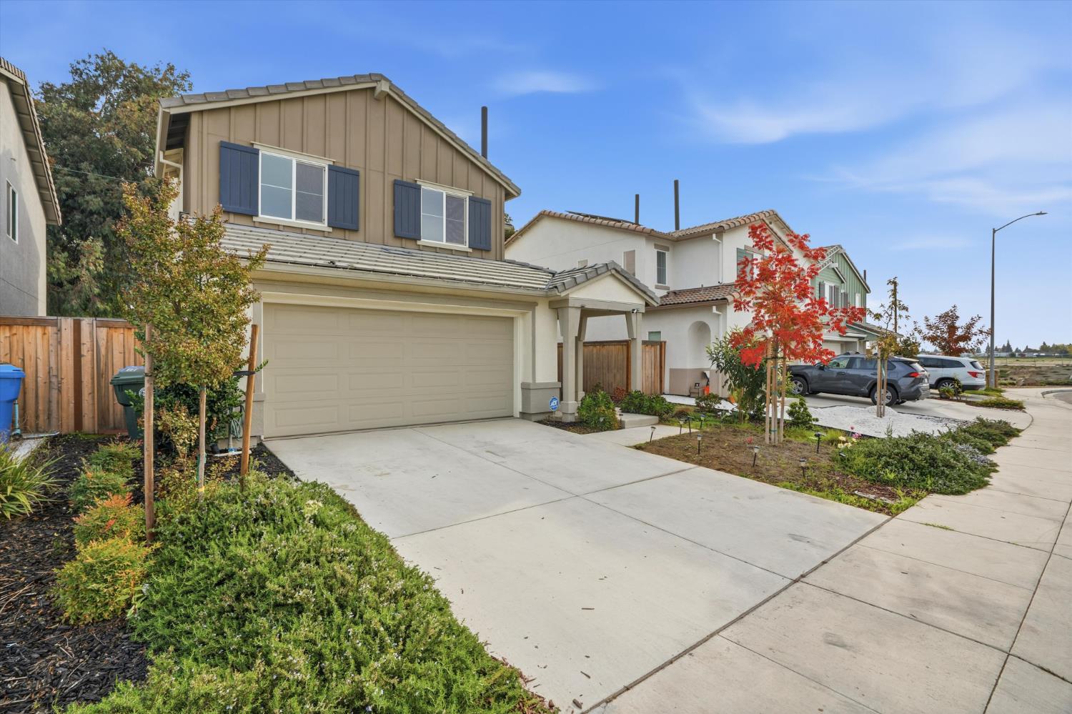 398 Miwok Ln, Manteca, CA 95337