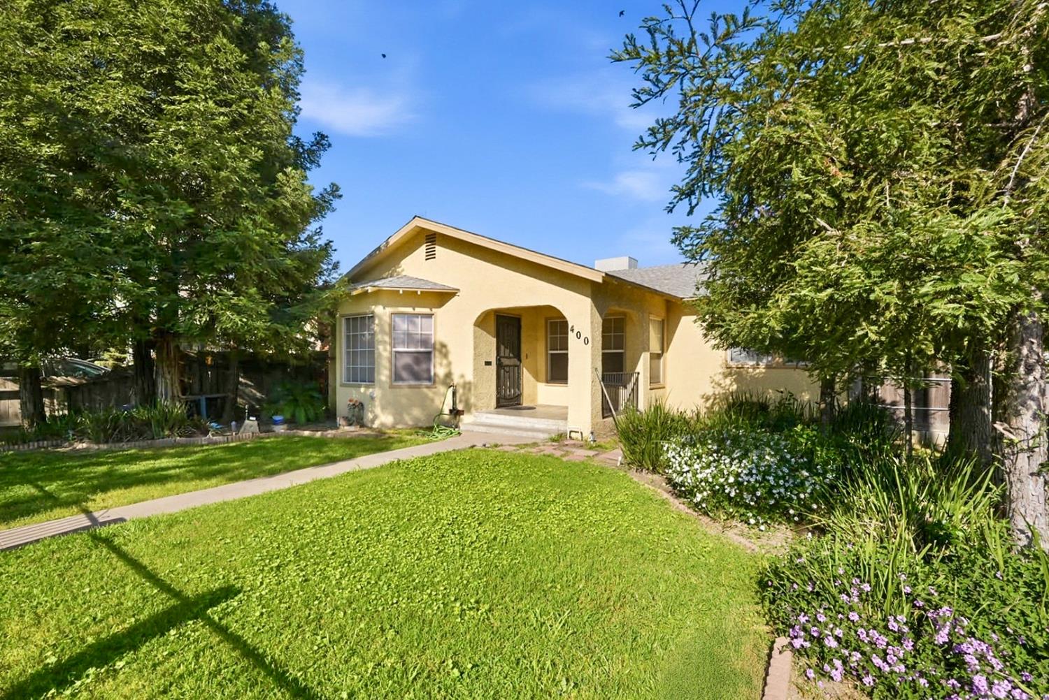 400 Monterey Ave, Chowchilla, CA 93610