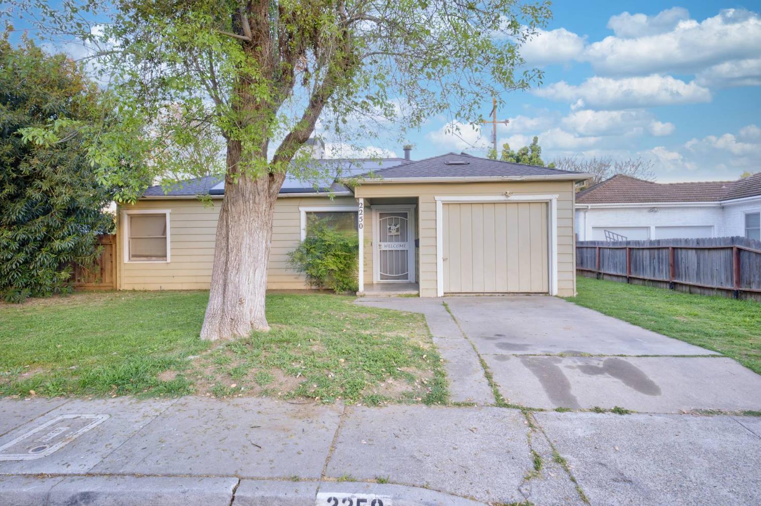 2250 ORCHARD, Merced, CA 95340