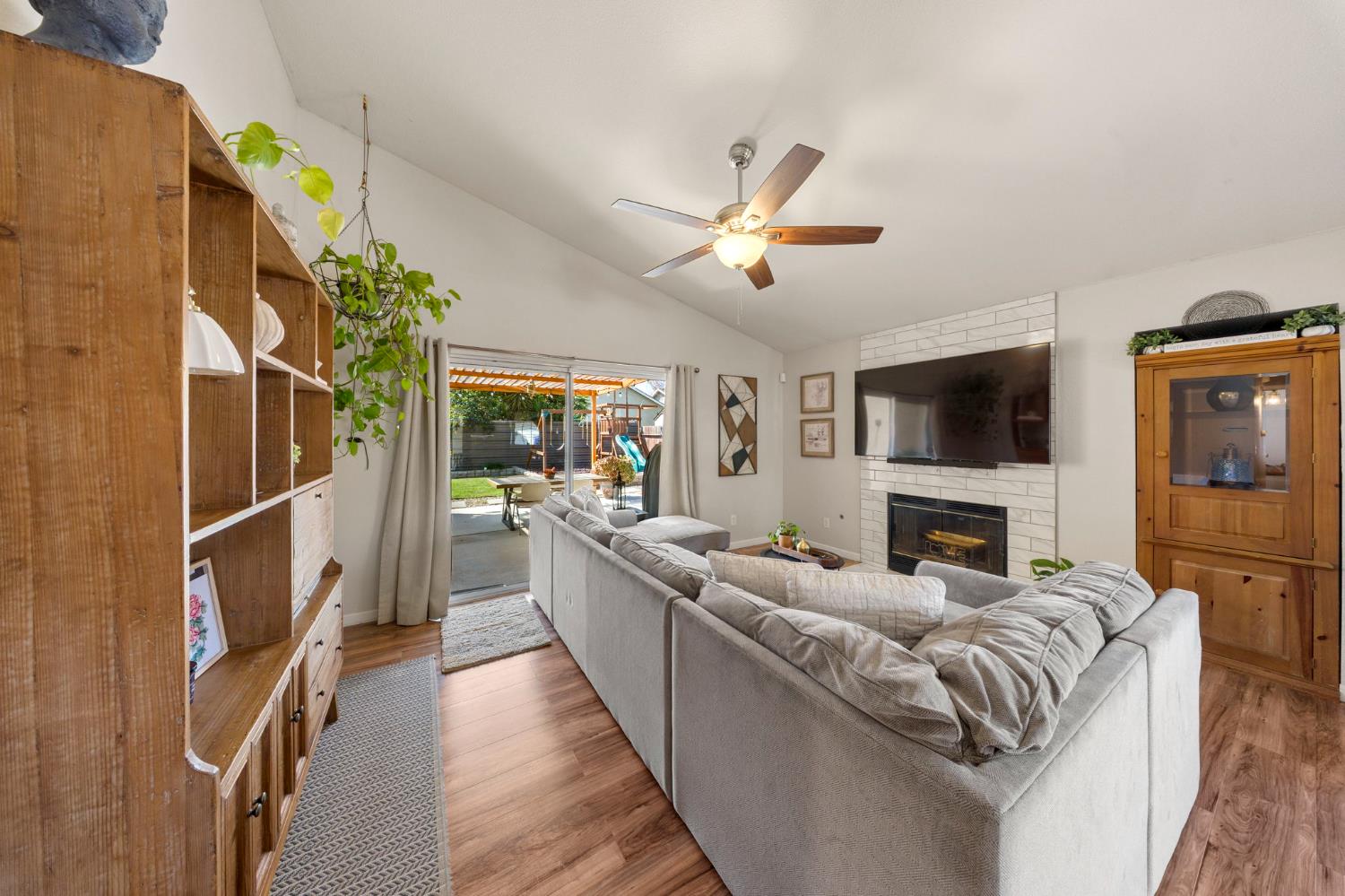 2551 7th St, Atwater, CA 95301