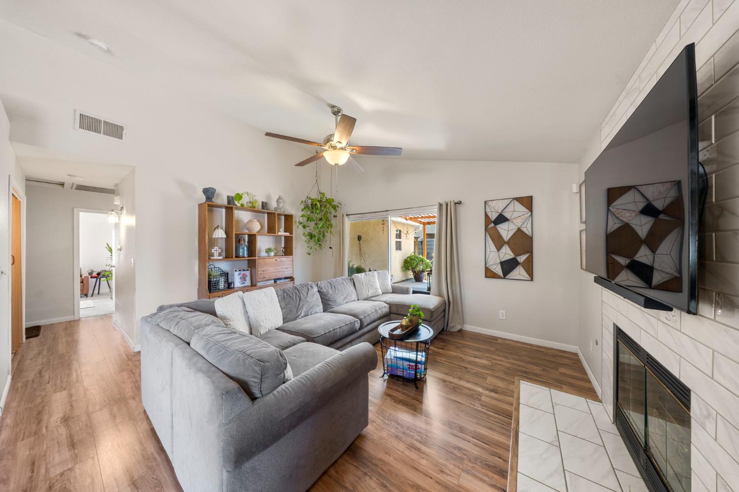 2551 7th St, Atwater, CA 95301